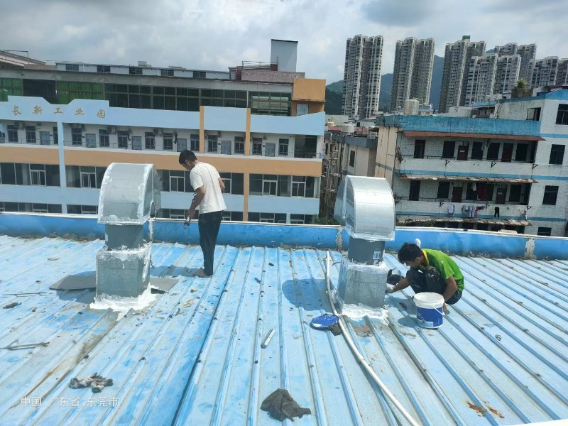 孝南钢结构屋面涂料维修方法